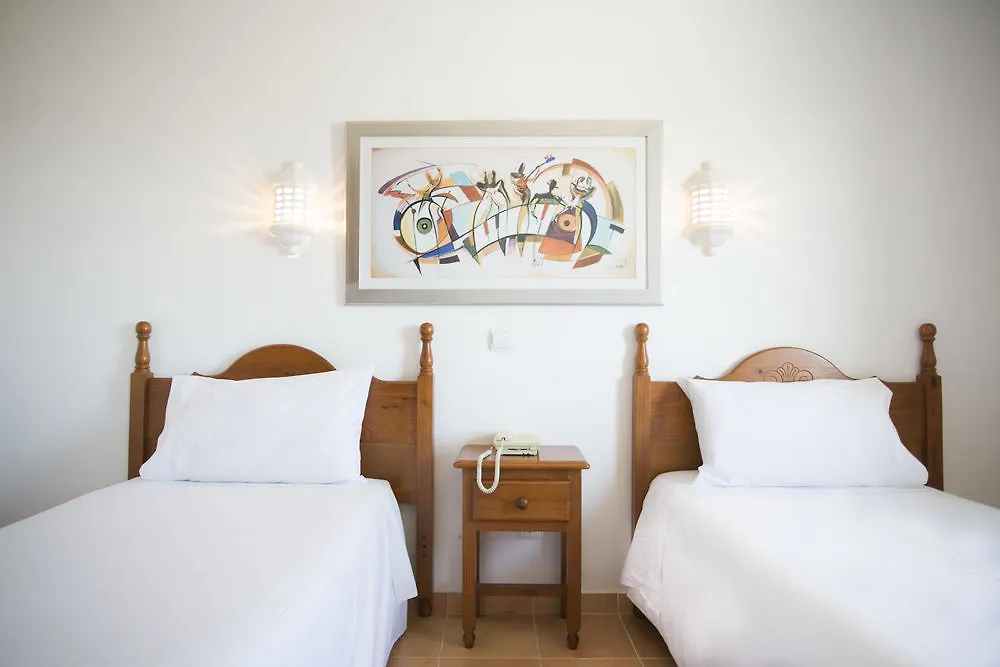 Mirachoro Portimao Aparthotel 3*,